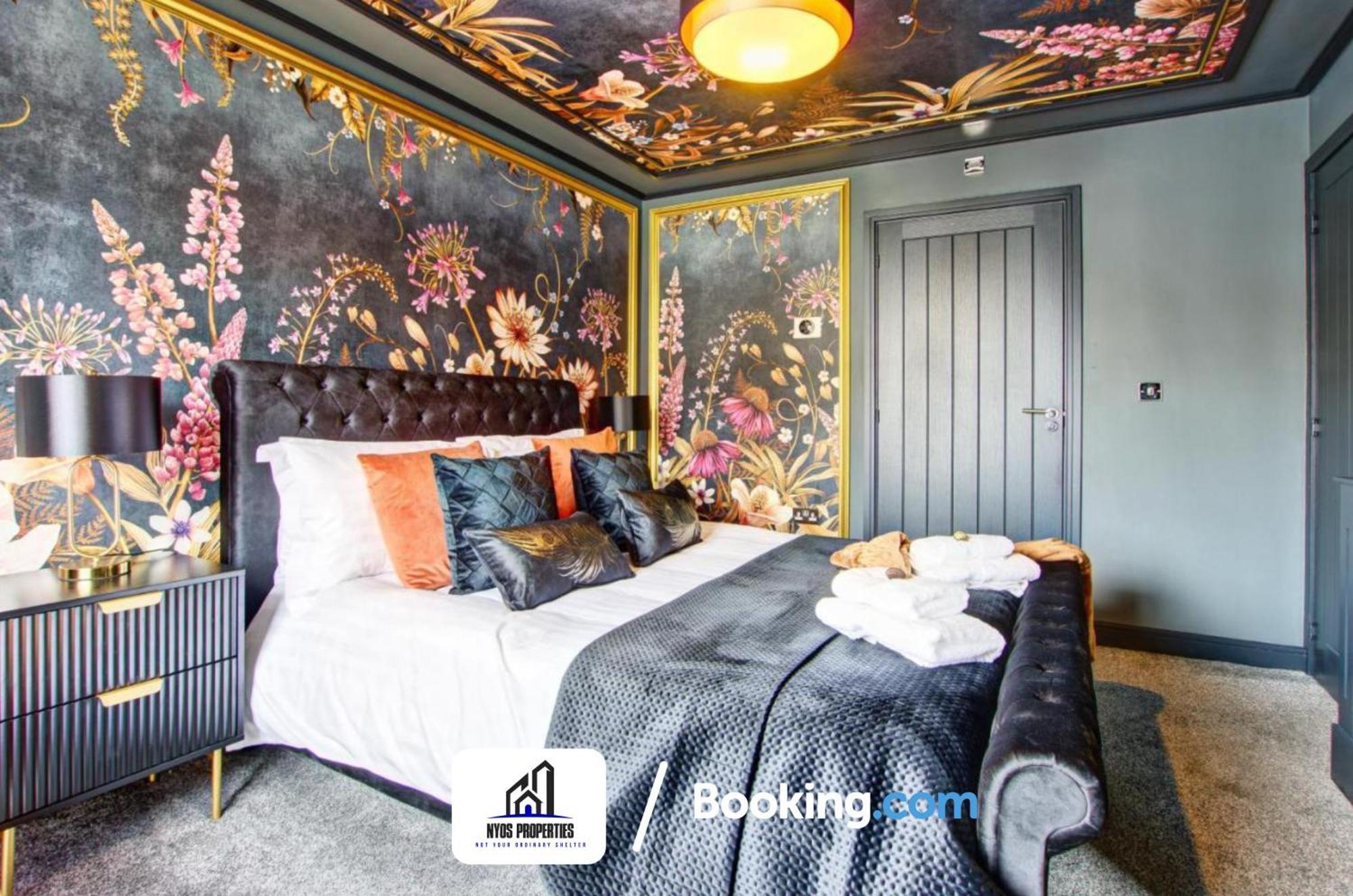 3 Bedroom Home By Nyos Properties Short Lets & Serviced Accommodation Manchester With Garden Exterior foto